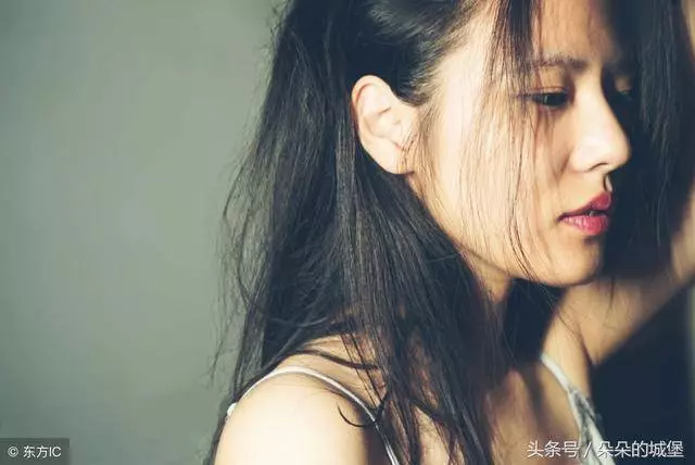 我偷偷跟男友領了證,他父母大鬧了一場,直到談婚禮我才知隱情