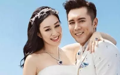 身價十億的富二代,娶大12歲三婚帶三娃女星,如今繼續拼生兒子!