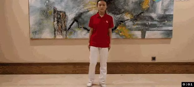 每天翻轉手臂2分鐘,上肢經絡全疏通,心臟1年更比1年健康