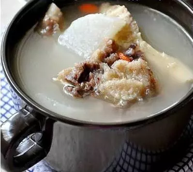 暖胃又暖心!分享6種超簡易營養煲湯食譜,保證你煲出超好喝老火湯!