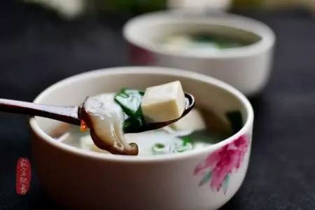 暖胃又暖心!分享6種超簡易營養煲湯食譜,保證你煲出超好喝老火湯!