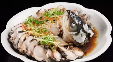 清蒸魚最考功夫!清蒸魚就是要注意這些細節,魚肉就會鮮嫩香甜!