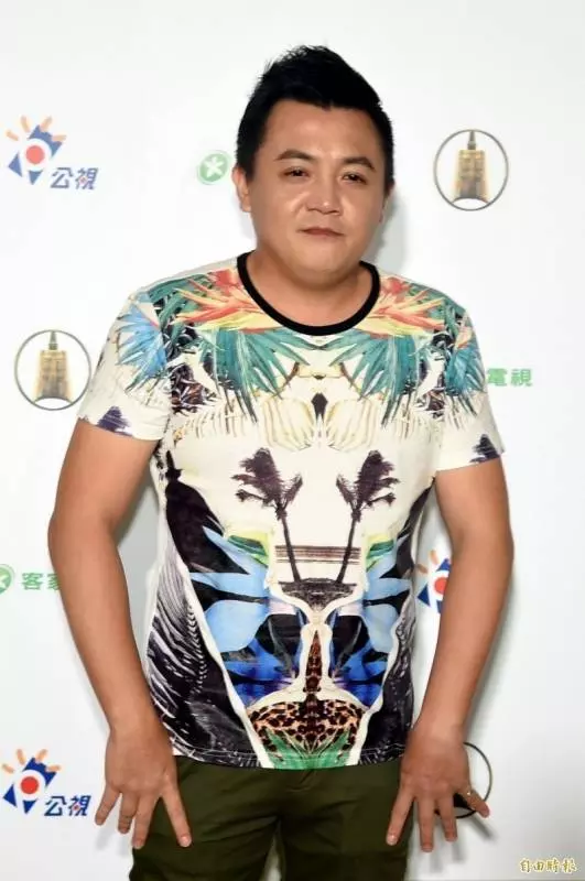 男星爆詐騙身障女粉絲!500萬到手人間蒸發 ,被爆仲介陪睡 慈父鐵了心此生永不見