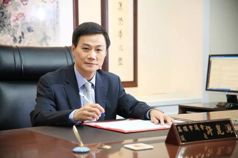 好大官威?高市議長許崑源嗆警:你們自愛點⋯⋯兩支影片,各自表述!