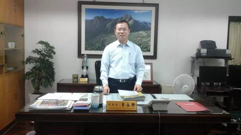 好大官威?高市議長許崑源嗆警:你們自愛點⋯⋯兩支影片,各自表述!