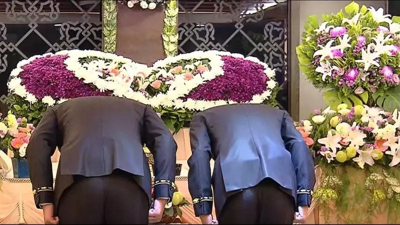 單親父癌逝!兒請1週喪假出殯,竟被老闆嗆「參加喪禮會起死回生?」網怒:還是人嗎…
