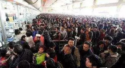 半夜和妻子打電話,妻子忘掛電話,電話傳出的聲音讓他悲痛欲絕
