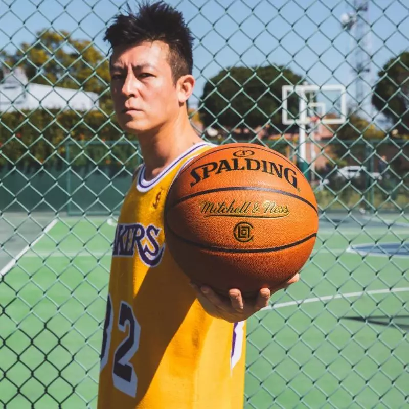 刷新渣男排行版!BigBang勝利與他「偷拍私密影片」曝光!全因修手機惹的禍!