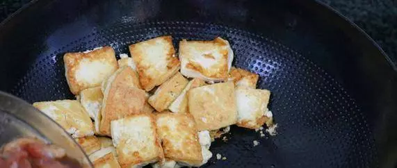 「蒜香豆腐」的做法大全,手把手教你怎樣煎豆腐既不粘鍋又好吃