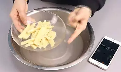 泡腐竹 切記不可只用水 廚房達人教我獨門訣竅 泡的又軟又嫩滑