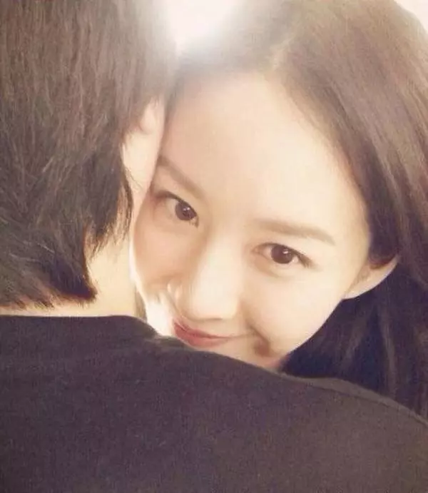 昆凌素顏讓大家搖頭,但周杰倫這個前女友才是最美!如今「她」懷孕生子…孩子的模樣讓大家都震撼了…