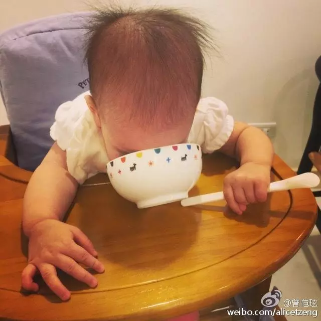 昆凌素顏讓大家搖頭,但周杰倫這個前女友才是最美!如今「她」懷孕生子…孩子的模樣讓大家都震撼了…