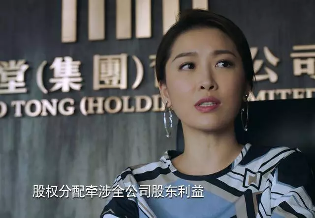 看似三胞胎姐妹的女星,越看越分不清!