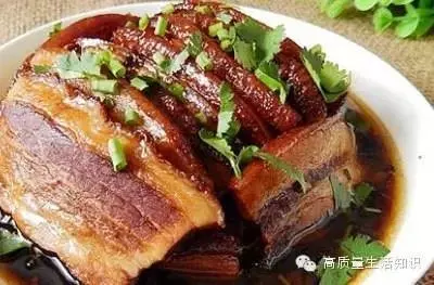 「滷肉」 香五倍的方法,才不到三步驟...難怪又香又濃,肥而不膩啊!媽媽們都恨太晚知道了!