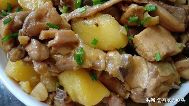 燜雞肉時加上它簡單一做,好吃又下飯,拌汁都能吃下三碗飯,真香!!!
