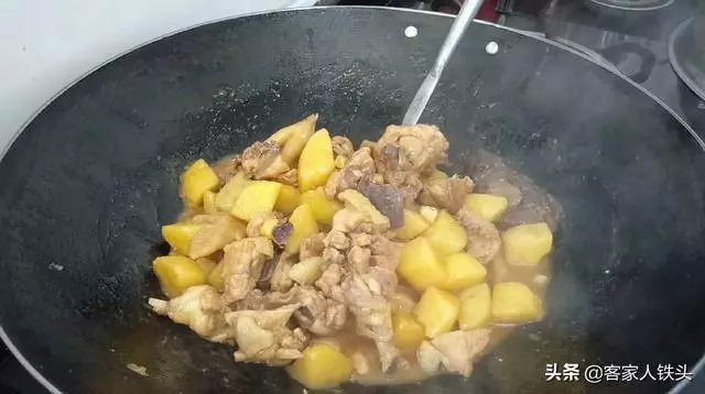 燜雞肉時加上它簡單一做,好吃又下飯,拌汁都能吃下三碗飯,真香!!!