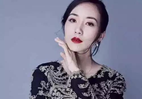 黑幫都「惹不起」的4位女藝人,背景強大到你無法想像,尤其是第3位!