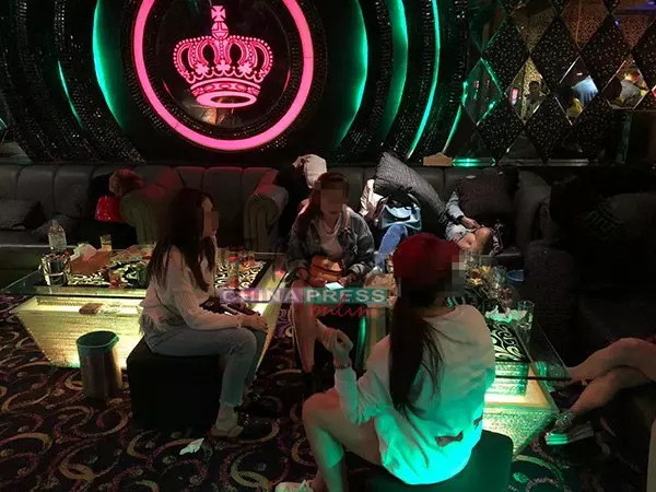 吸過量了?!華裔男在KL著名夜店大門口丟命了!網民爆出事發真相!