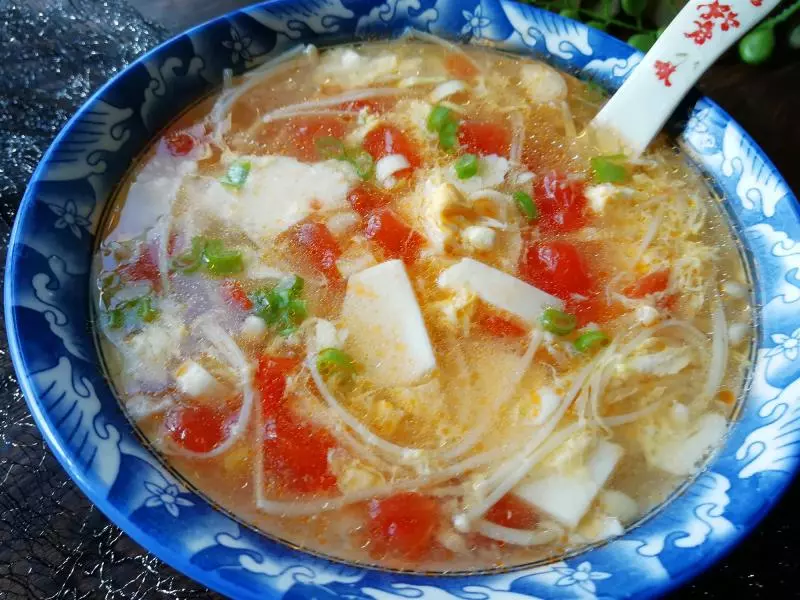 春季,這個嫩豆腐的做法太好了,營養豐富,健胃消食又補鈣