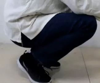 血液循環不好,下肢早衰,不怕,3種下蹲方法,幫助血液流動暢通
