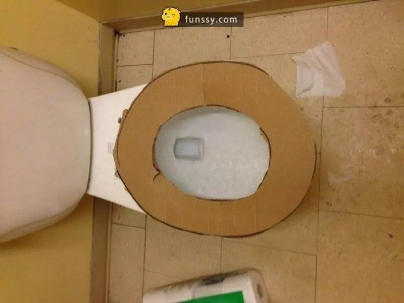 18張會讓你絕對不敢再用馬桶的照片!
