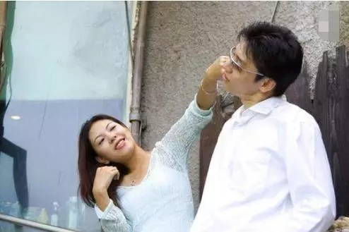 哥哥離婚後,嫂子要來分我家房子,母親說一話,她們灰溜溜地走了