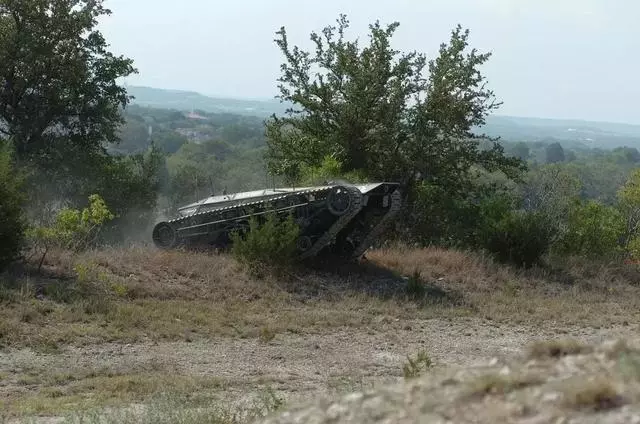 越野利器!開這輛車上路,比奔馳G還要拉風!