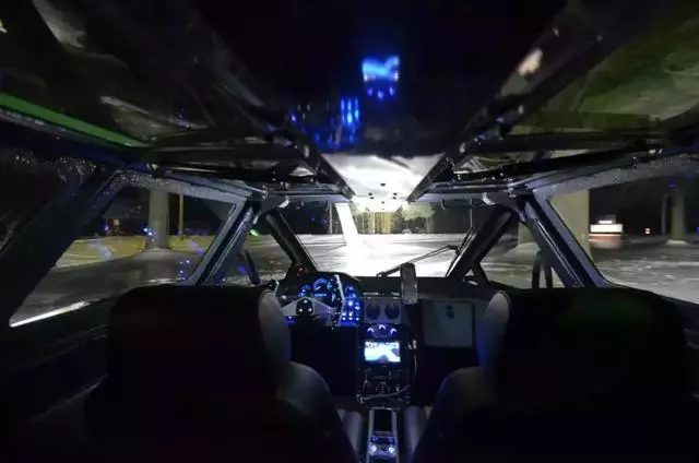 越野利器!開這輛車上路,比奔馳G還要拉風!