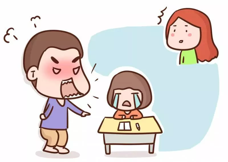 爸爸把孩子訓哭,媽媽2種不同的態度,造就不同的孩子