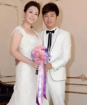47歲張秀卿「再婚小12歲嫩夫」3年不給碰!曾為「求子」暴肥的她自卑坦言...超心疼!