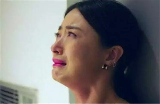 兒媳帶婆婆改嫁,新婚夜老公提個問題,婆婆的回答,讓兒媳心寒了