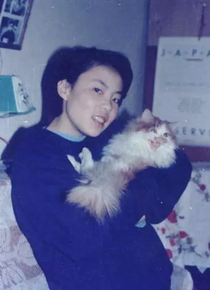 疑室友集體下毒!清華才女遭忌「智商剩7歲」 年邁爸媽心碎:想帶她一起走