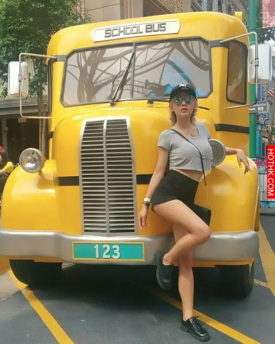 郵差包的煩惱！！只有身材好的女生才會明白 (多圖)