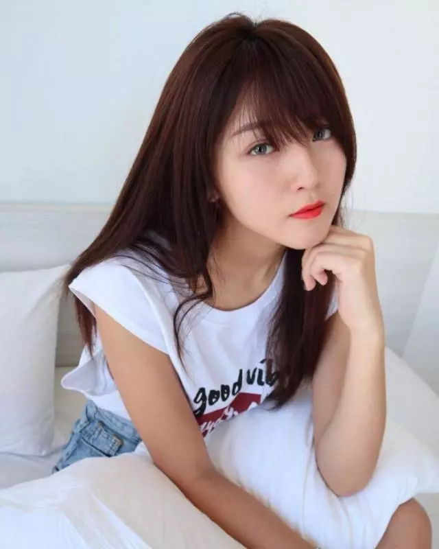 男生心目中的女神,大馬網紅韓曉噯 ,事業得意卻遇上了愛情騙子,網友們都為她加油打氣