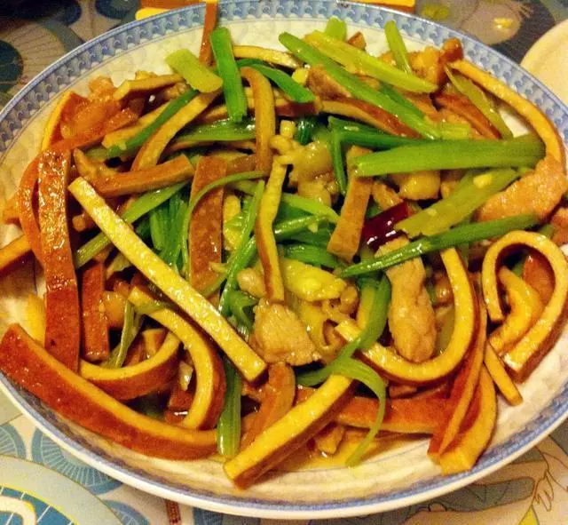 幾道家常菜好吃不上火,香噴噴的超下飯,學會讓孩子多吃兩碗飯