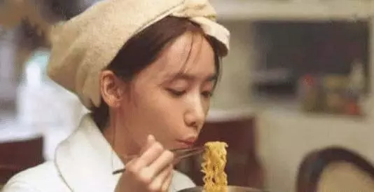 韓國人吃泡麵和我們吃泡麵有什麼不同?