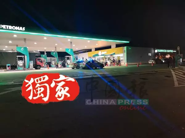 (吉隆坡獨家) 3匪搶解款車 劫10萬留下500萬