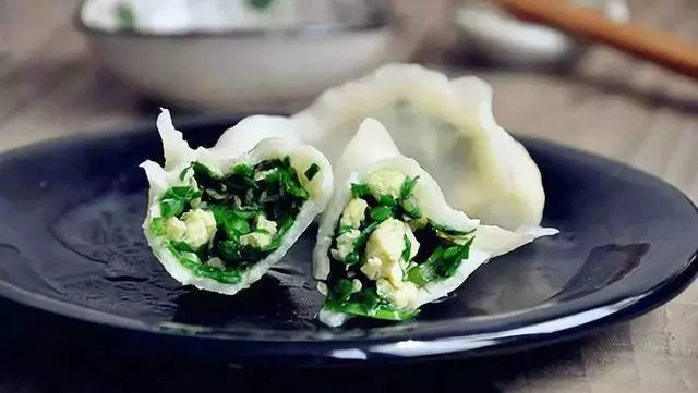 老媽子透露 調韭菜餡時 注意這3點 餃子不出水 味更香