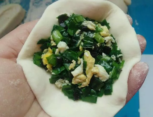 老媽子透露 調韭菜餡時 注意這3點 餃子不出水 味更香