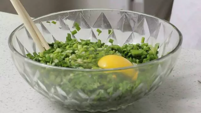 老媽子透露 調韭菜餡時 注意這3點 餃子不出水 味更香