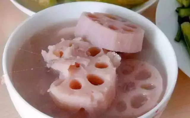 女人常喝三個湯,清火氣,排毒解便秘,皮膚變白皙,收了慢慢熬