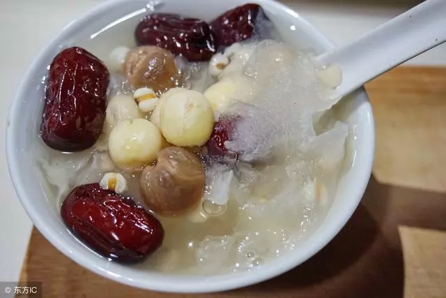 失眠喝什麼湯、酸棗仁湯、桂圓蓮子銀耳湯