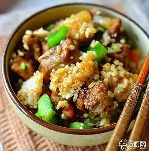 「排骨煲仔飯煲」出來的飯也較為香口回味無窮