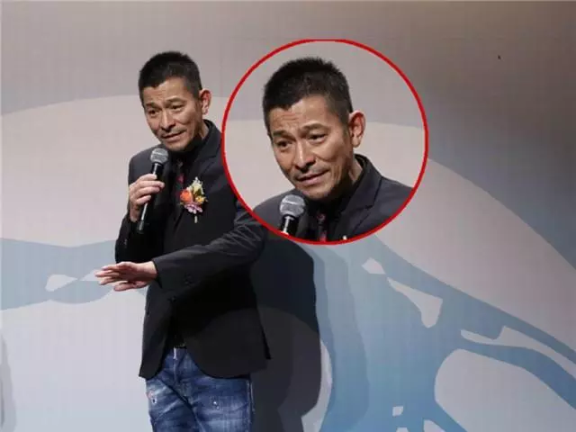 57歲劉德華現身頒獎骨瘦如柴,病癒後老了10歲粉絲很心疼~~~