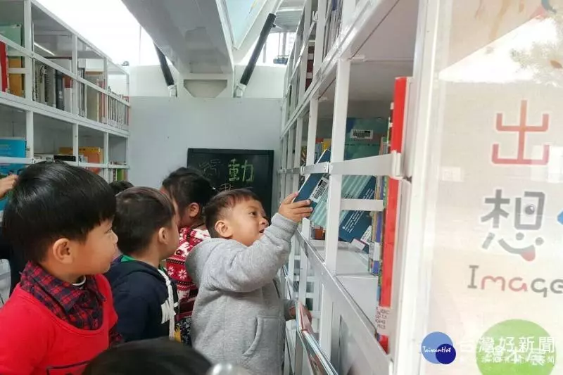 行動圖書車桃園趴趴走 書香傳遍每個角落
