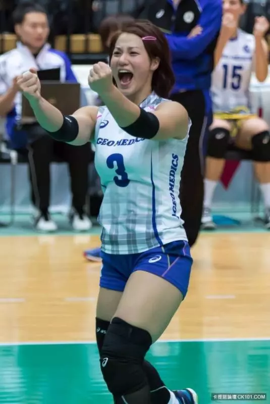 日本超高顏值排球正妹 讓所有人戀愛!