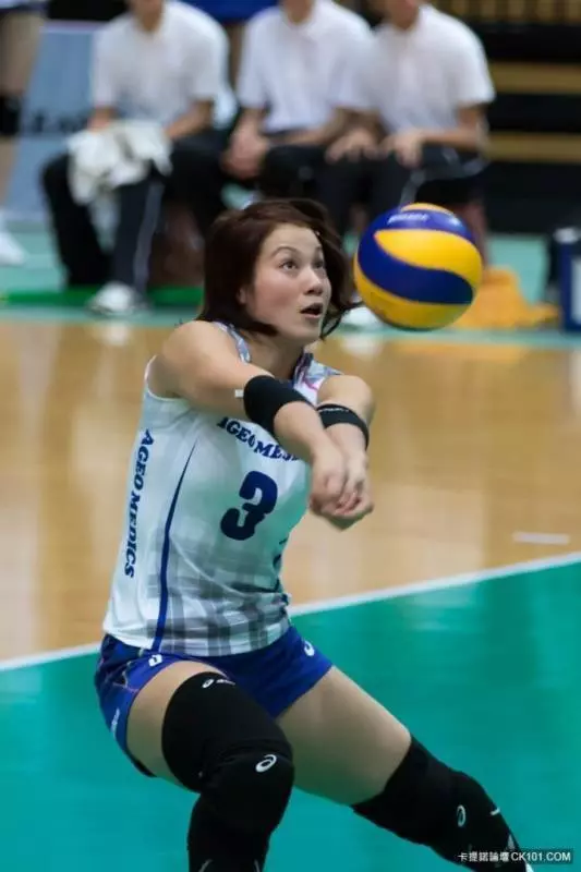 日本超高顏值排球正妹 讓所有人戀愛!