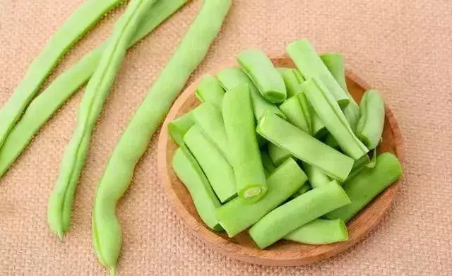 醫生提醒:5種家常食物,吃不對等於「吃毒」,不僅是腌菜!