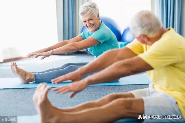 人到老年,堅持做5件事,就能把血栓通通「沖走」