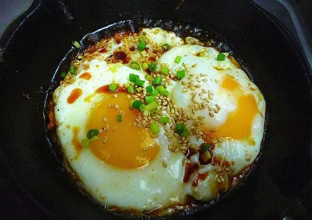 雞蛋新吃法,醬油煎雞蛋,簡單快捷,營養美味